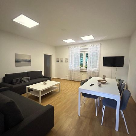 Gemuetliche Ferienwohnung - Voll Ausgestattet, Zentral Aber Ruhig ! Wuppertal Esterno foto