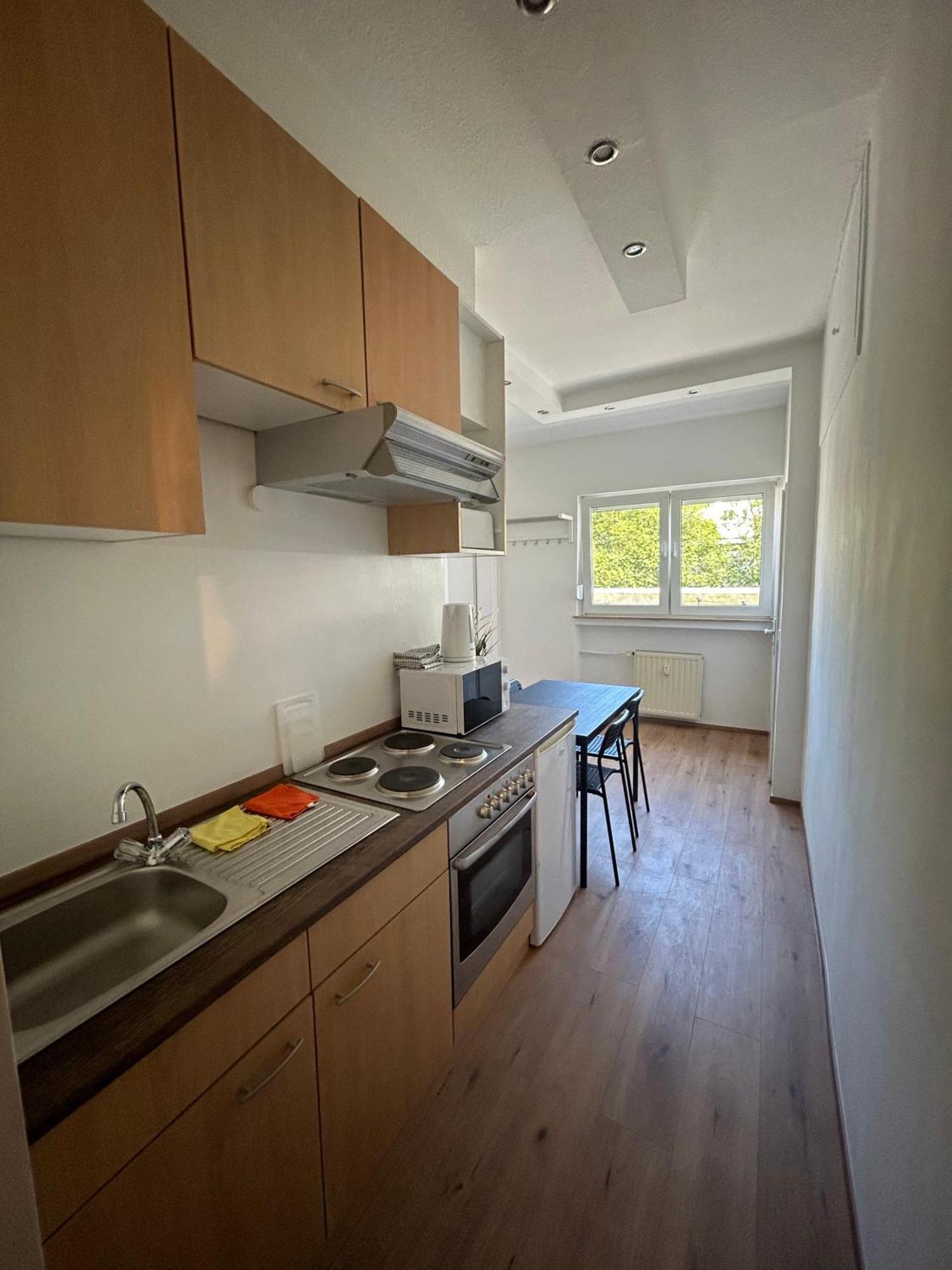 Gemuetliche Ferienwohnung - Voll Ausgestattet, Zentral Aber Ruhig ! Wuppertal Esterno foto